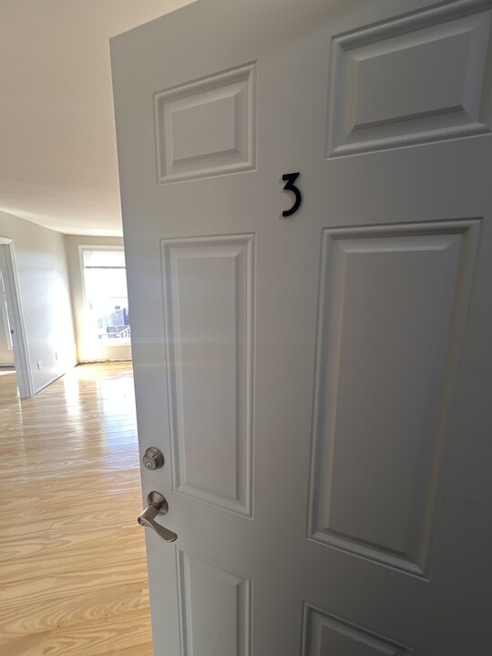 35 N Colony St in Wallingford, CT - Building Photo