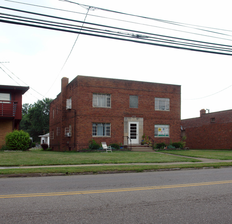 1554 Fulton Dr NW in Canton, OH - Building Photo