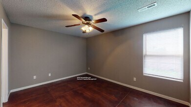 1258 N Curtis Ct in Wichita, KS - Building Photo - Building Photo