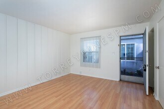1406 1/2 Grand Ave in San Diego, CA - Building Photo - Building Photo