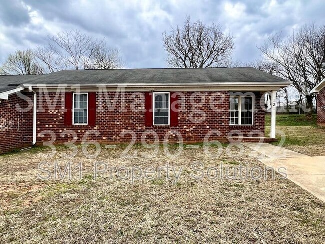121 Thomas St