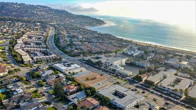 370 Palos Verdes Blvd in Redondo Beach, CA - Building Photo - Other