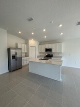 4741 Golden Knight Blvd in Kissimmee, FL - Building Photo - Building Photo