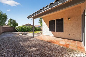 1961 W Derringer Way in Chandler, AZ - Foto de edificio - Building Photo