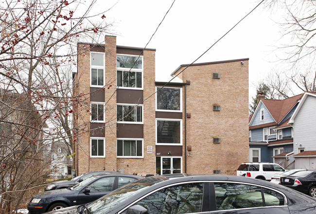 Forest Glen in Ann Arbor, MI - Foto de edificio - Building Photo