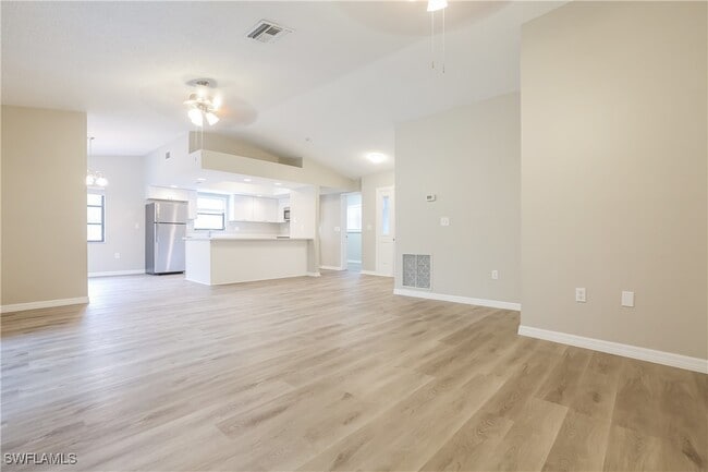 property at 987 Auburn Rd