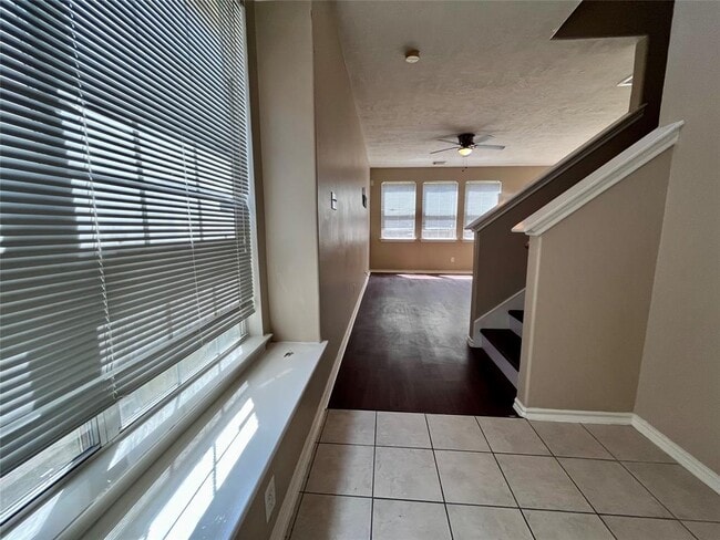 2811 Hackamore Hollow Ln in Houston, TX - Building Photo - Building Photo