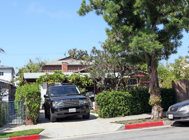 1020 18th St in Santa Monica, CA - Foto de edificio - Building Photo