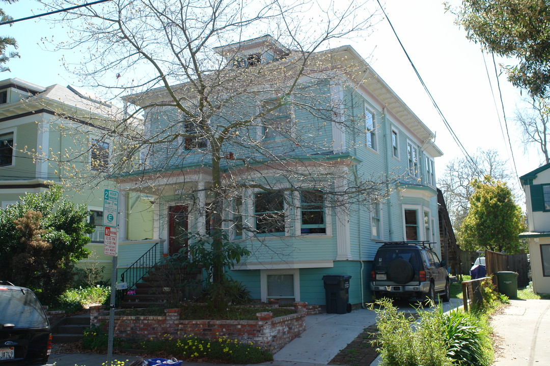 1832 Delaware St in Berkeley, CA - Foto de edificio