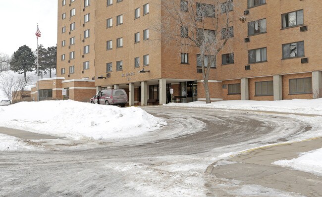 Mt. Airy Apartments in St. Paul, MN - Building Photo - Building Photo