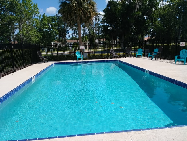 1601 Big Tree Rd in South Daytona, FL - Building Photo - Building Photo
