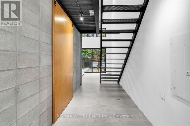 781 Craven Rd in Toronto, ON - Building Photo - Building Photo