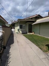9615 Walnut in Bellflower, CA - Building Photo - Building Photo