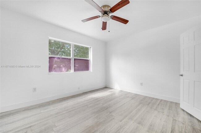 property at 1289 Marseille Dr