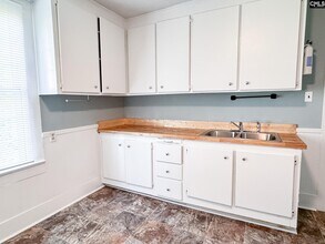 232 Michaelmas Ave in West Columbia, SC - Building Photo - Building Photo