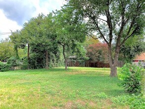 6114 Hogan Ave in Austin, TX - Building Photo - Building Photo