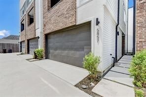 5857 Dolores St in Houston, TX - Building Photo - Building Photo