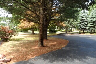 61 Hillcrest Blvd, Unit 61C in Warren, NJ - Building Photo - Building Photo