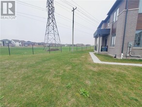 111 Forestwalk St in Kitchener, ON - Building Photo - Building Photo