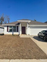 5406 Peach Dr in Milton, FL - Building Photo