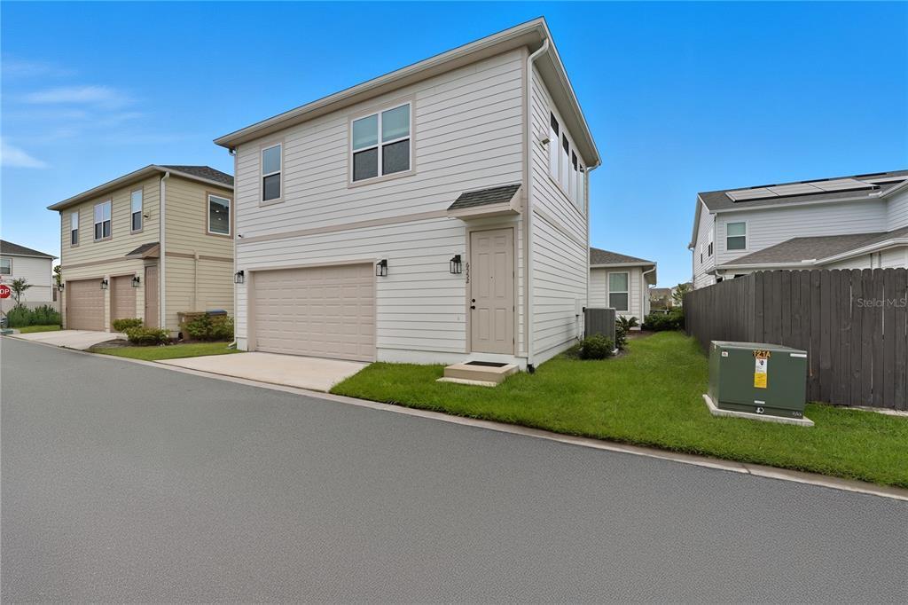 6552 Barnstorm Wy in St. Cloud, FL - Building Photo