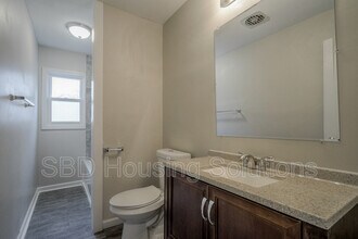 9404 E 80 Terrace in Raytown, MO - Building Photo - Building Photo