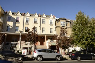 4441 Chestnut St in Philadelphia, PA - Building Photo