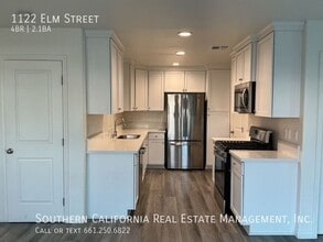 1122 Elm St in Tehachapi, CA - Building Photo - Building Photo