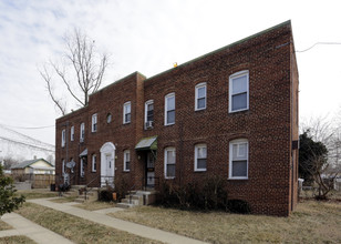 3306 Ely Pl SE in Washington, DC - Building Photo - Building Photo