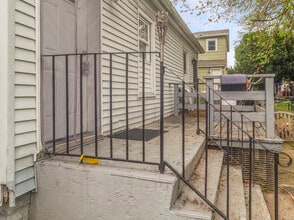 1614 Iranistan Ave in Bridgeport, CT - Building Photo - Building Photo