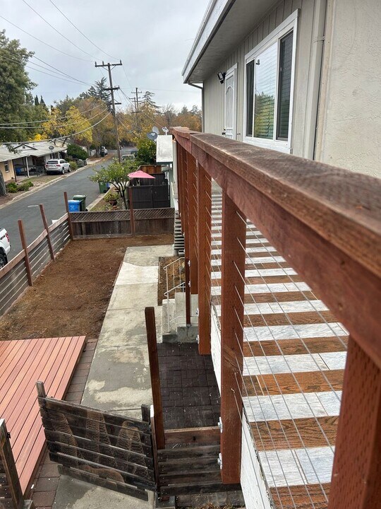 50-52-52 Mission Ln in Walnut Creek, CA - Building Photo