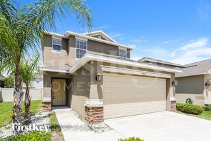 15413 Auburn Woods Ln, Unit 3 in Ruskin, FL - Building Photo