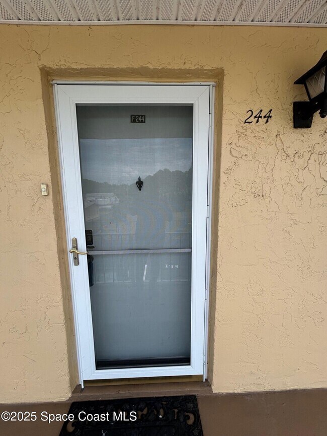 2135 N Courtenay Pkwy in Merritt Island, FL - Building Photo - Building Photo
