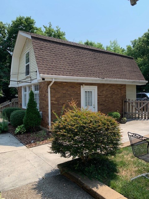 1328 Chestnut St in Bowling Green, KY - Building Photo