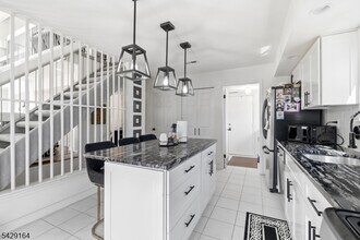 9 Talbot St in Franklin Township, NJ - Building Photo - Building Photo