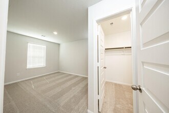 13333 Burbot Dr in Shenandoah, TX - Building Photo - Building Photo