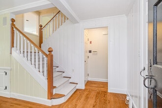 77 Crest Rd in Middlebury, CT - Building Photo - Building Photo
