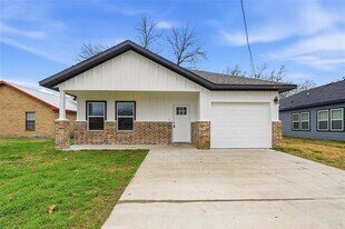 813 Oneal St in Greenville, TX - Building Photo