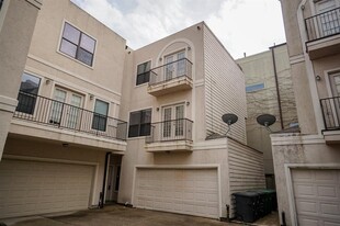 4411 Koehler St in Houston, TX - Building Photo