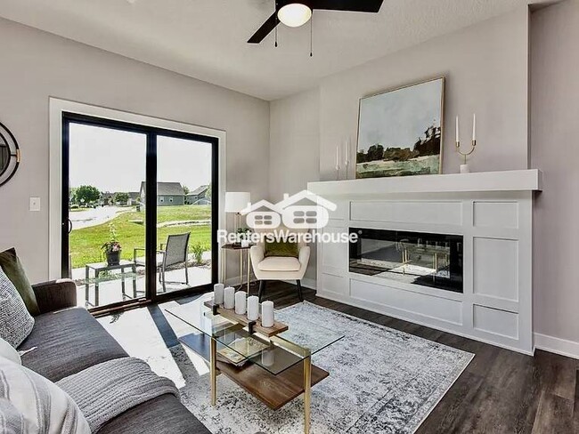 3622 NE Kara Ln in Ankeny, IA - Foto de edificio - Building Photo