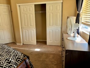 1699 Deep Spring Ave in Las Vegas, NV - Building Photo - Building Photo