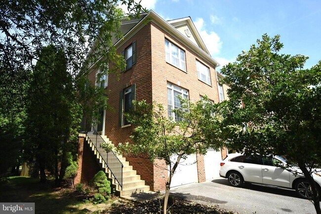 556 Winding Rose Dr in Rockville, MD - Building Photo - Building Photo