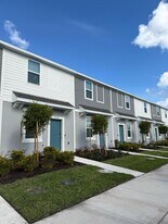 2976 Skyline Lp in Kissimmee, FL - Building Photo