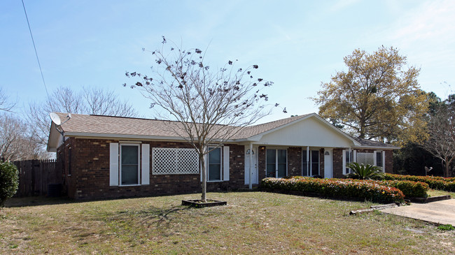 1272-1274 Redwood Ln in Gulf Breeze, FL - Building Photo - Building Photo