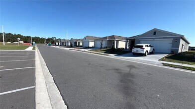 3340 Pine Lily Ave in Poinciana, FL - Building Photo - Building Photo