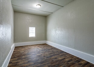 1808 Magnolia St in Amarillo, TX - Building Photo - Building Photo