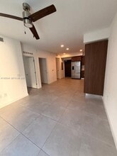 1005 Spring Garden Rd in Miami, FL - Building Photo - Building Photo