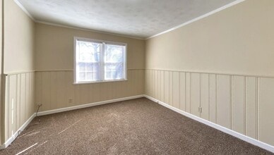 3240 N Waynoka Cir in Memphis, TN - Building Photo - Building Photo