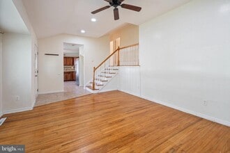 14 Landon Dr in Bordentown, NJ - Building Photo - Building Photo