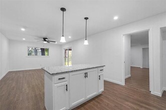 205 S Line St in Weatherford, TX - Building Photo - Building Photo